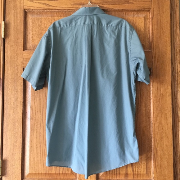 5/$15 Stafford SS Button-up 17 - Picture 2 of 7